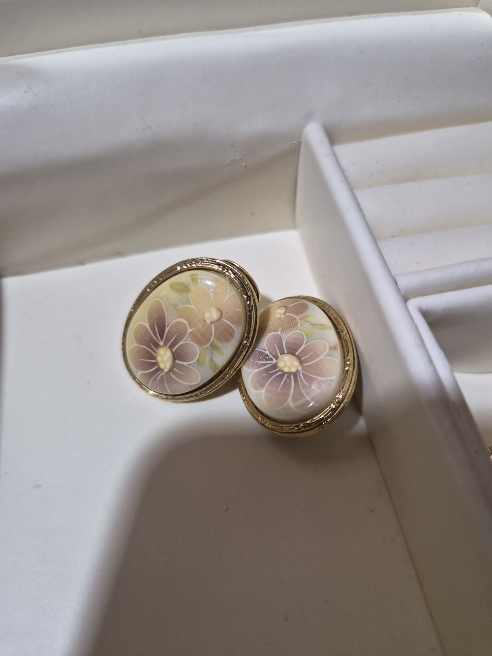 1928 Gold-Tone Floral Enamel Clip-On Earrings in Peach and Cream